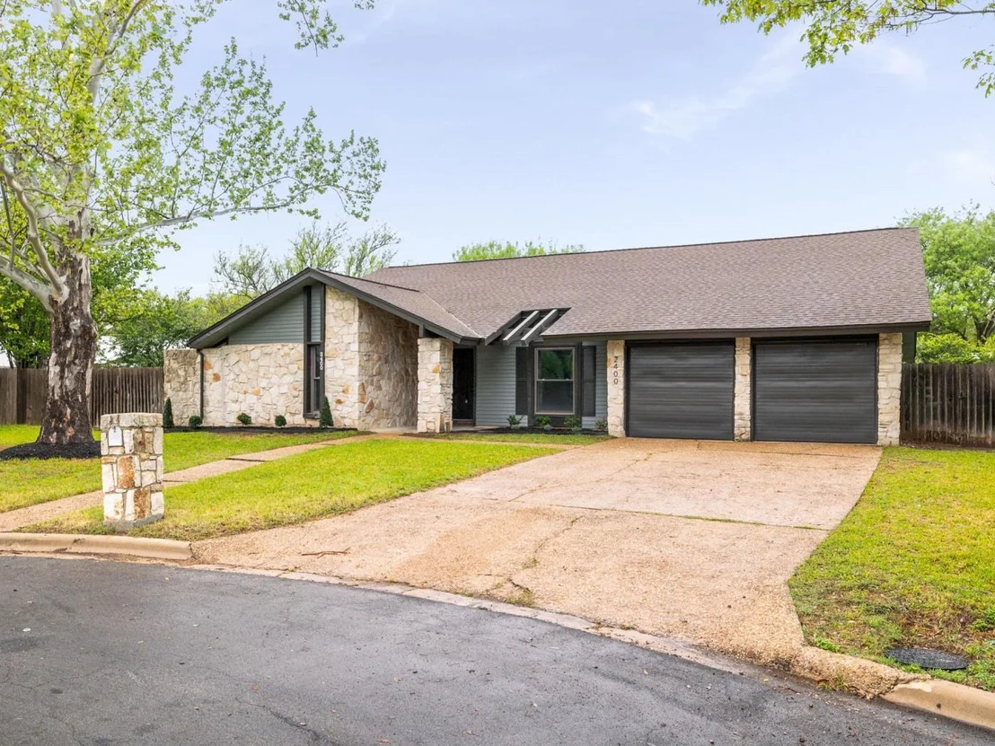 Photo of 2400 Coral Ridge CIR