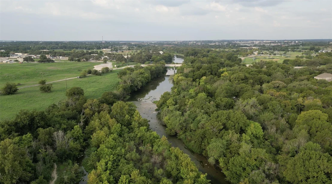 Photo of 653 River Bluff CIR