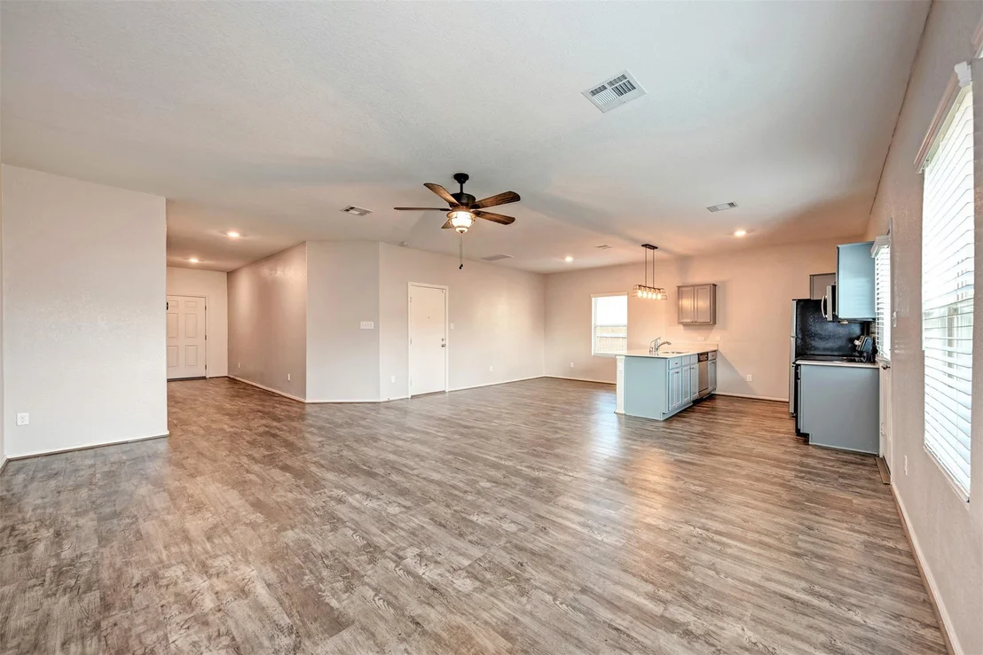 Photo of 817 Circle WAY