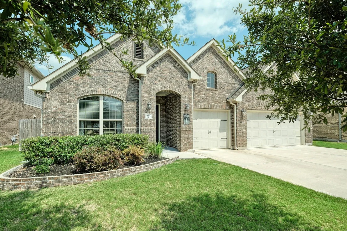 Photo of 19500 Chayton CIR
