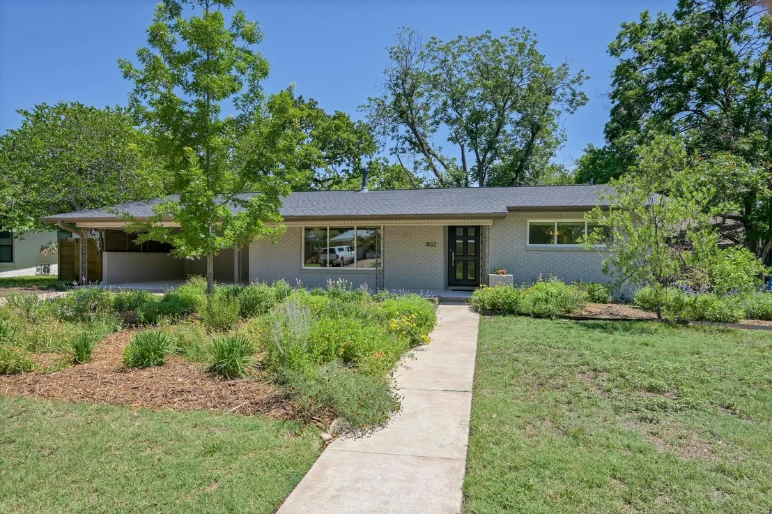 Photo of 1802 Corona DR