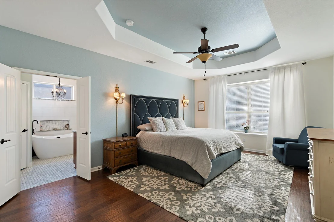 Photo of 302 Bellagio DR
