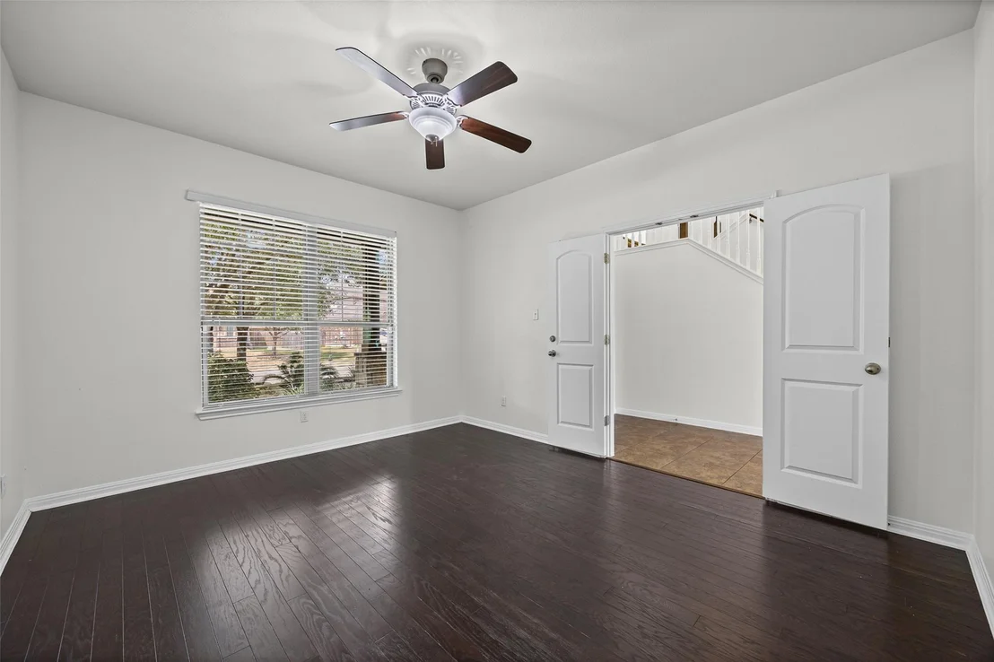 Photo of 606 Irvin DR