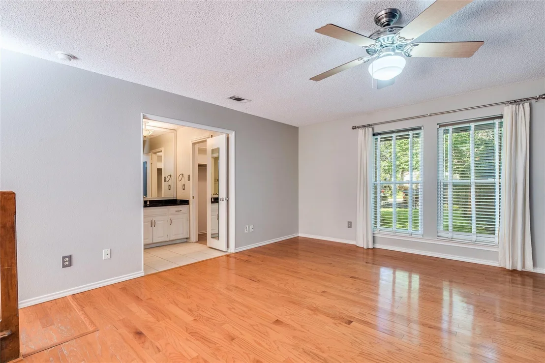 Photo of 7507 Valburn DR