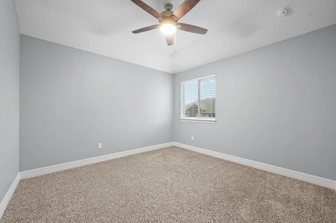 Photo of 154 Ashleaf DR