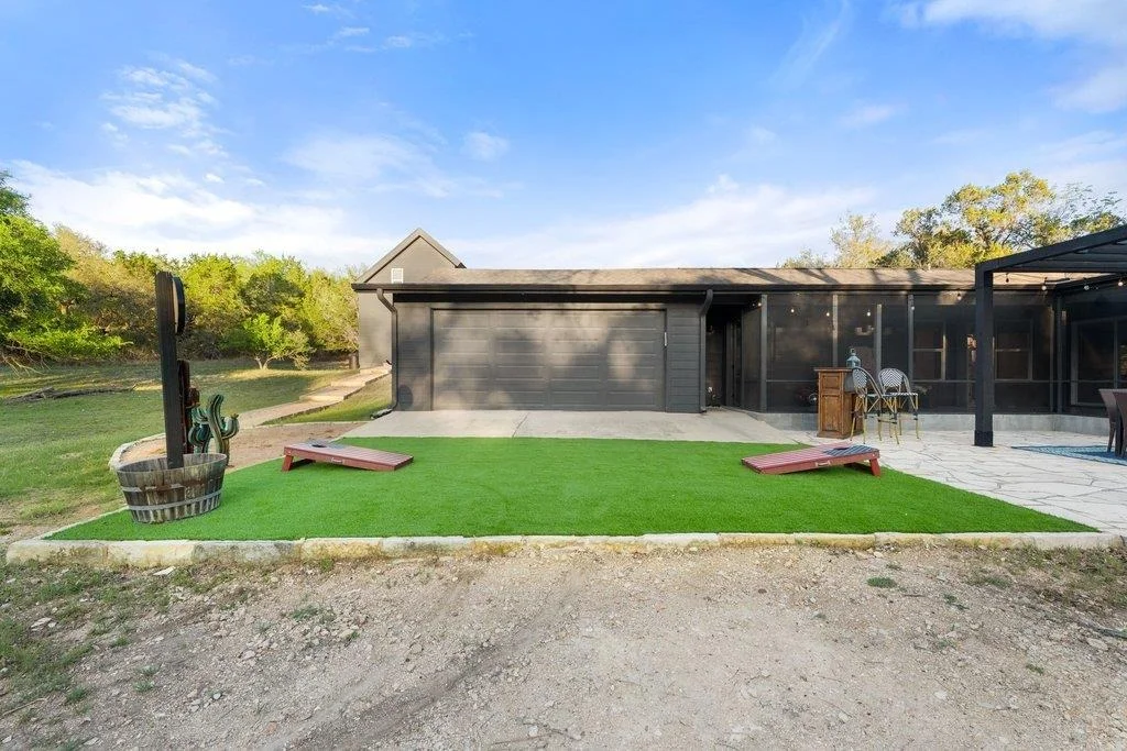 Photo of 2800 River RD