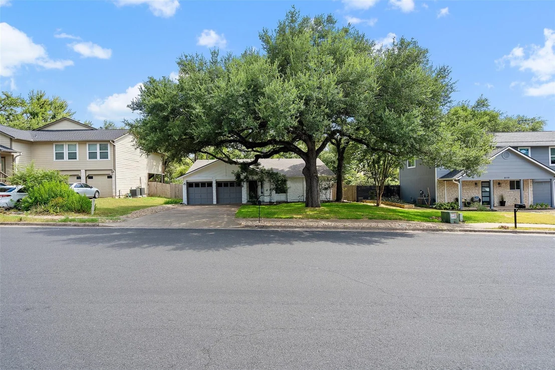 Photo of 8117 Pilgrims PL