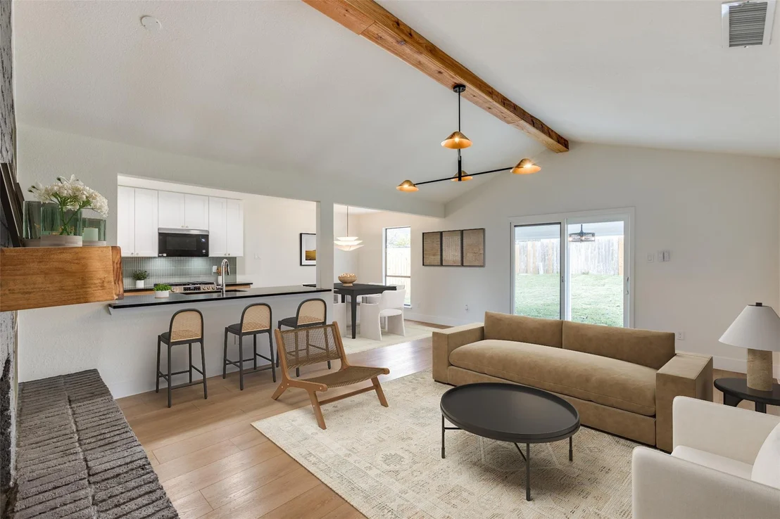 Photo of 1720 Pine Knoll DR