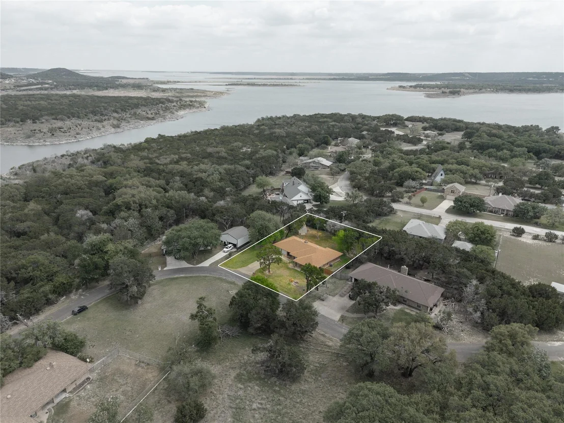 Photo of 2111 Chinaberry CIR