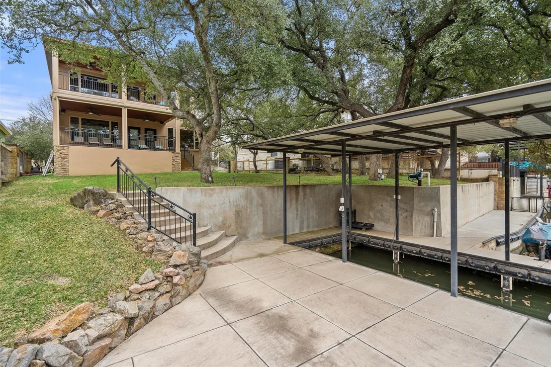 Photo of 118 Bridgepoint DR