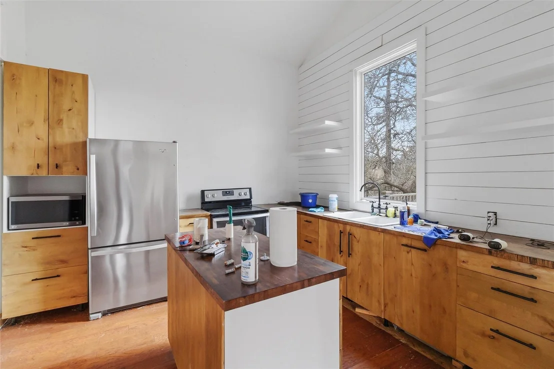 Photo of 323 Cedar LN