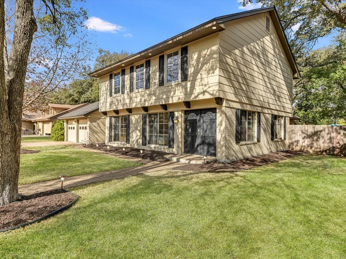 Photo of 8304 High Oak DR