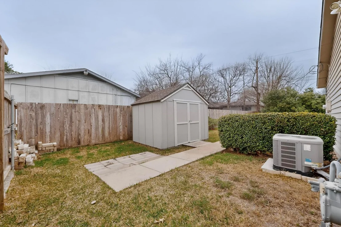 Photo of 1306 Lawnmont DR