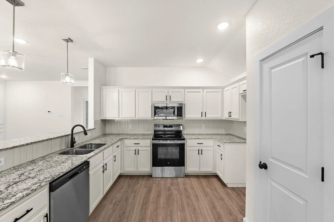 Photo of 2119 Blackhawk LOOP