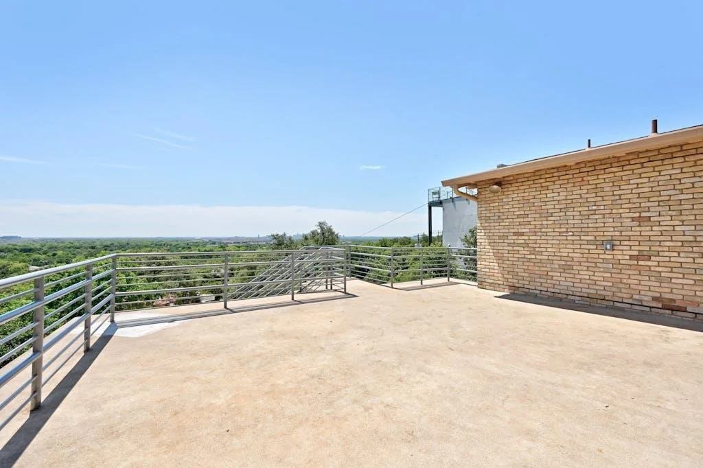 Photo of 4809 Crestway DR