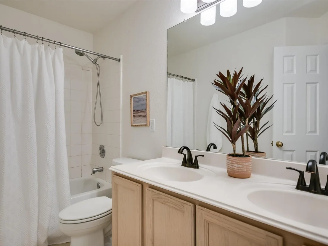 Photo of 916 Indian Run DR