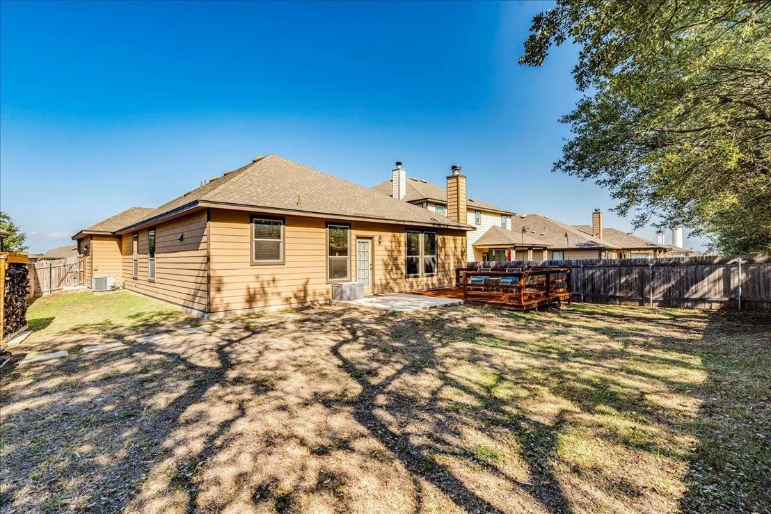 Photo of 1040 Verna Brooks WAY