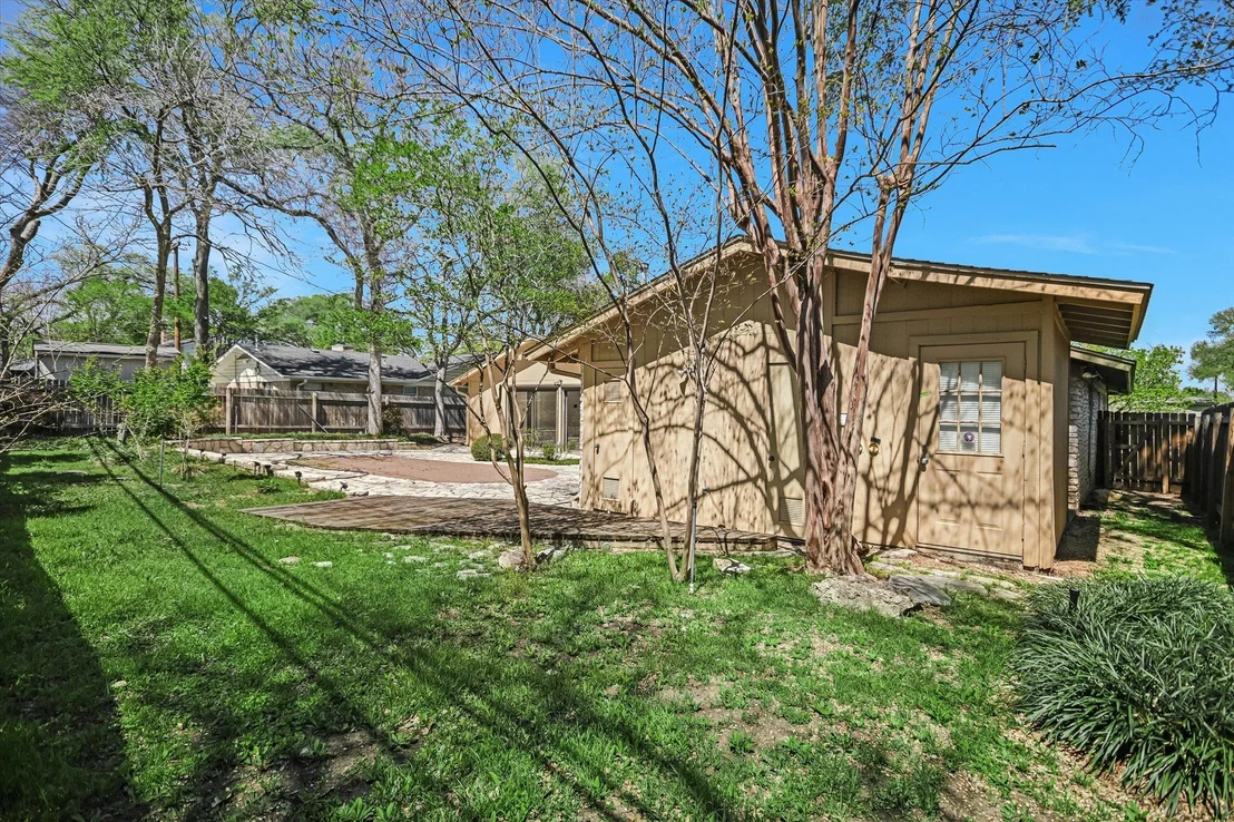Photo of 4105 Far West BLVD