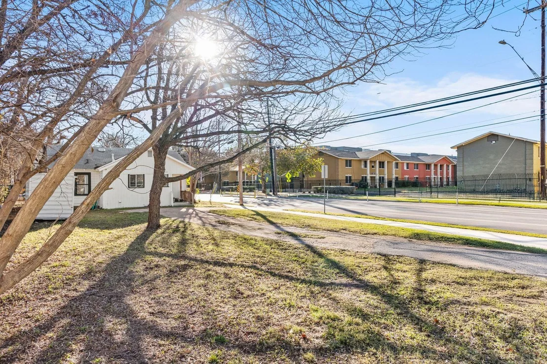 Photo of 4600 Alf Ave