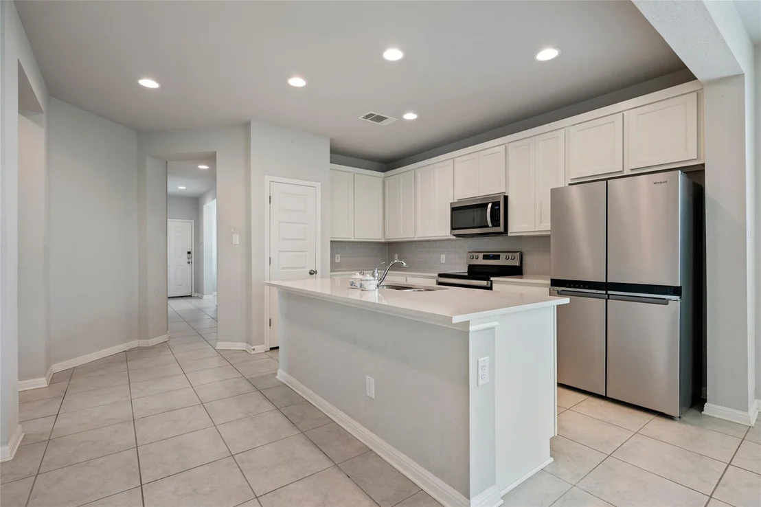 Photo of 101 Quiet Man DR