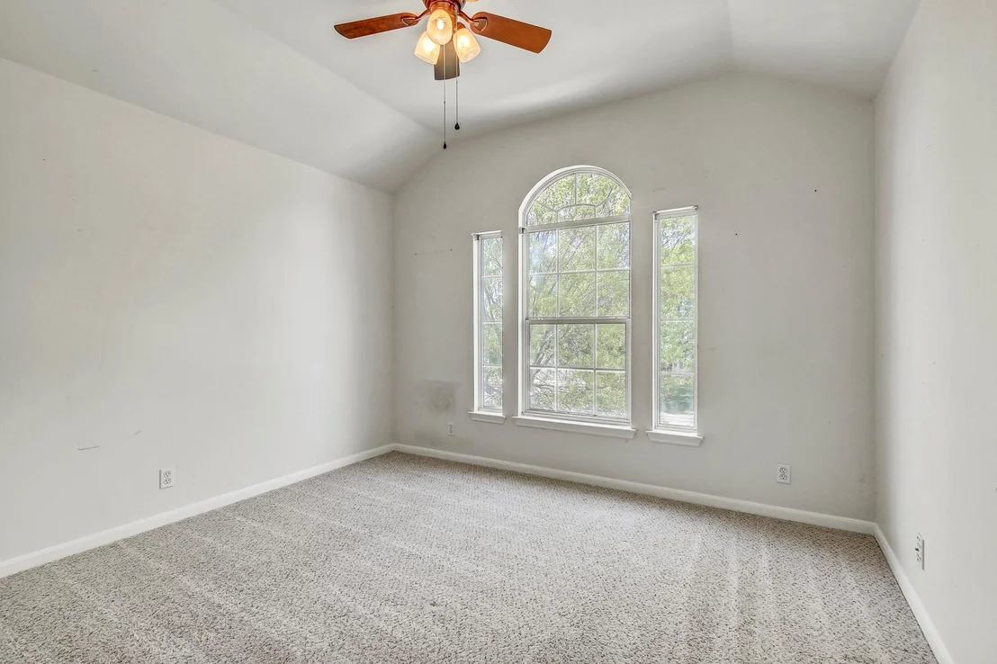 Photo of 710 Red River LN