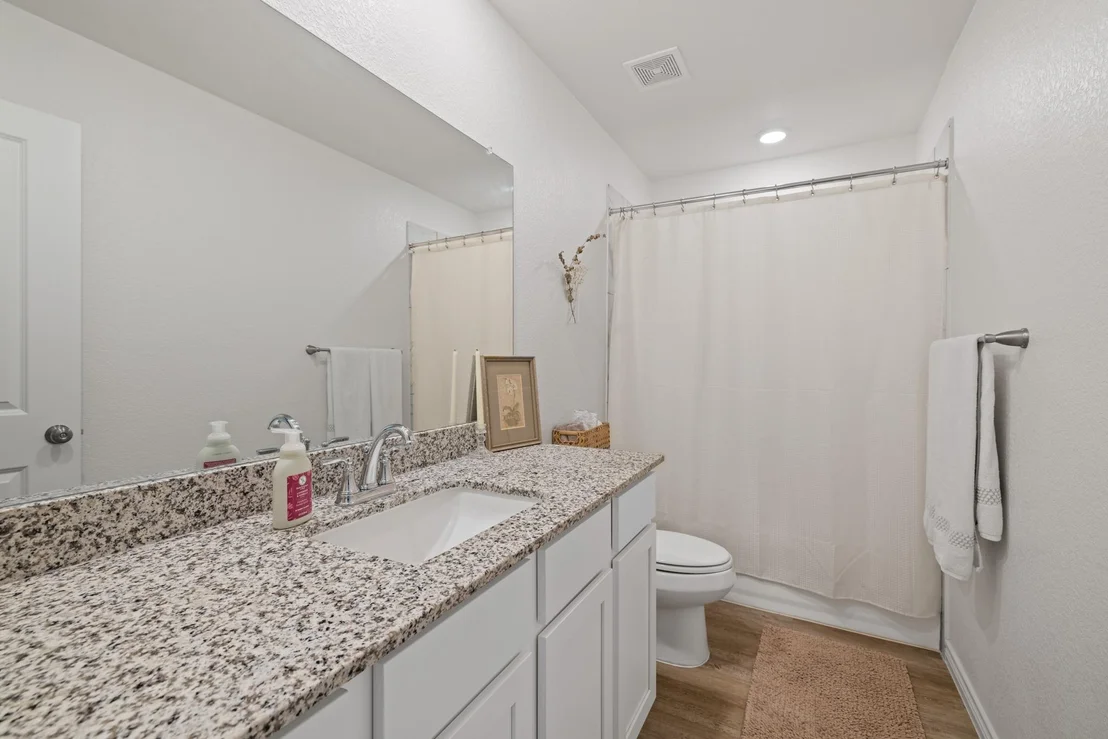 Photo of 129 Maybelline RD