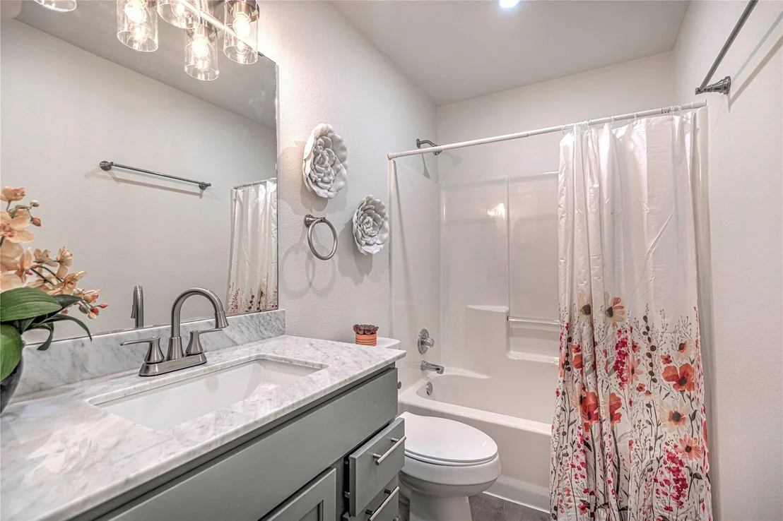 Photo of 101 Meadowbrook DR