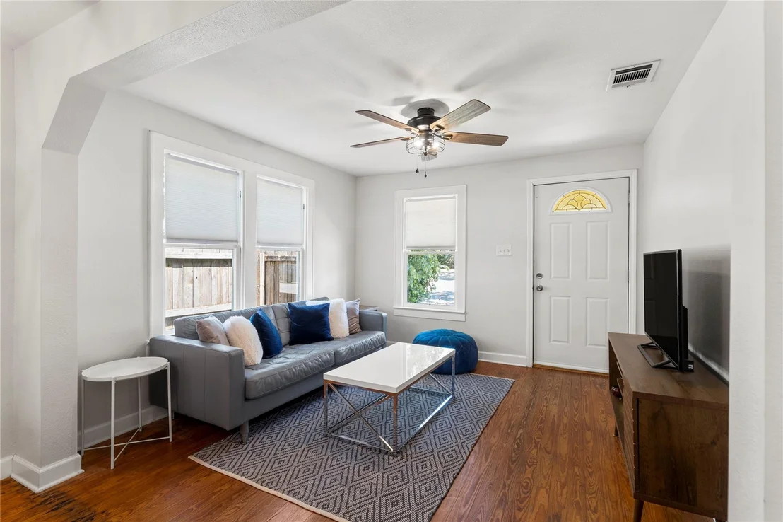 Photo of 1208 Cedar Ave