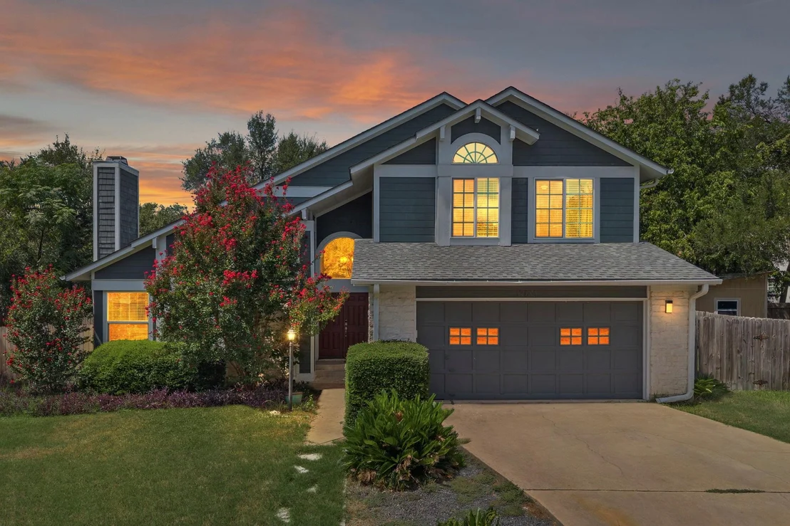 Photo of 12601 Oro Valley CV