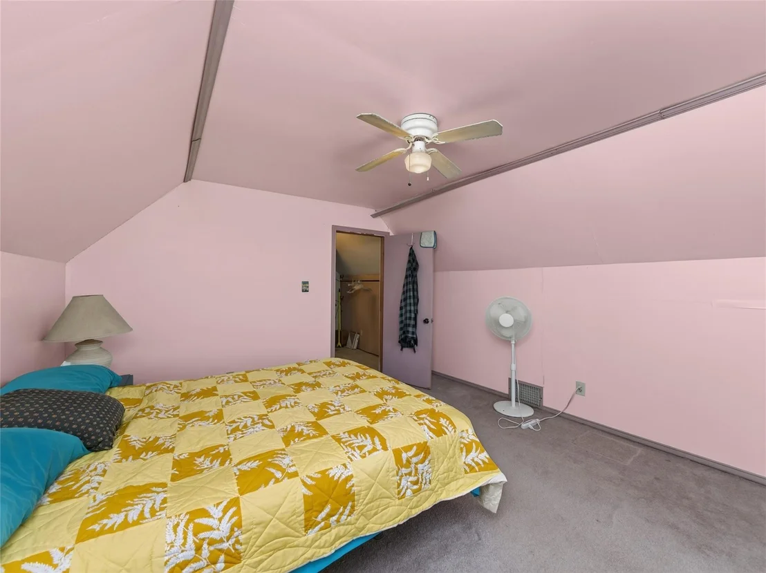 Photo of 499 Hidden Oaks DR