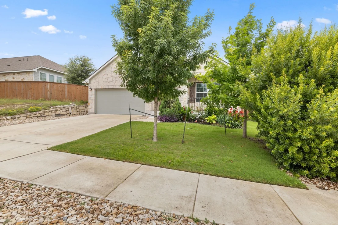 Photo of 211 Prato PL