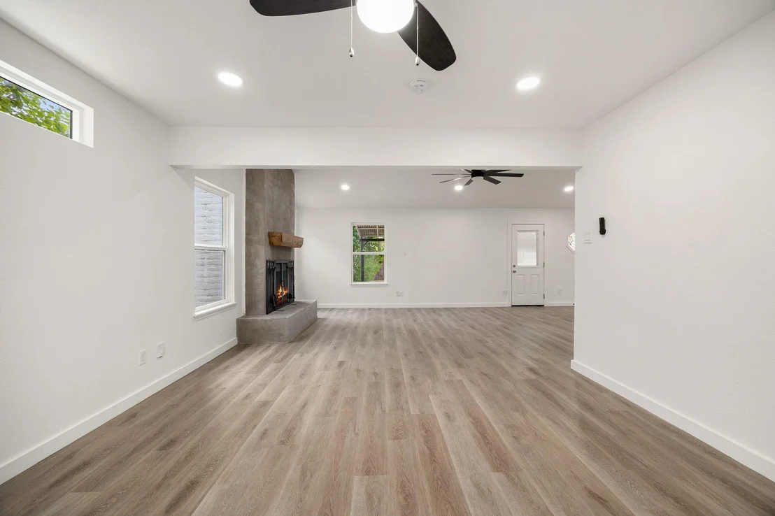 Photo of 1501 Sagebrush DR