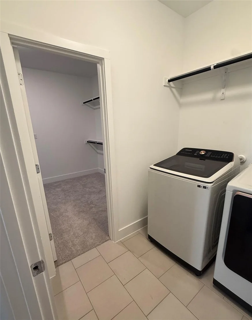 Photo of 537 Bauer LOOP