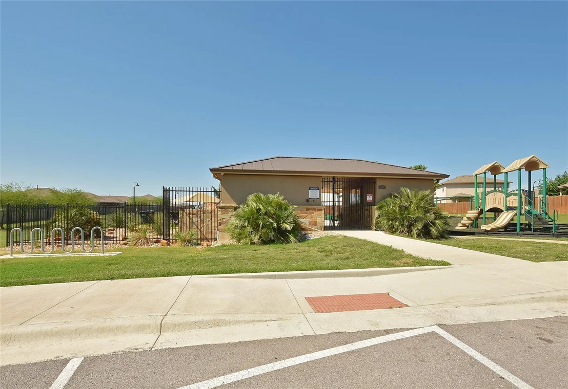 Photo of 117 Waterloo DR