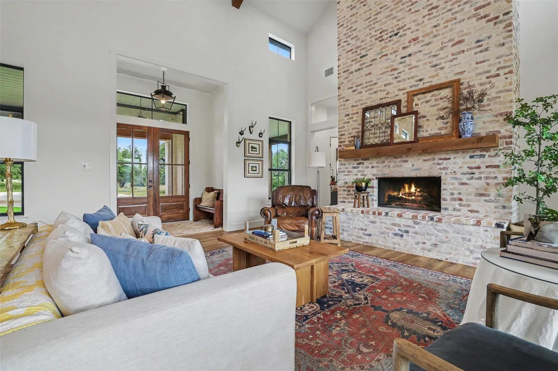 Photo of 7670 Shiny Top Ranch LN