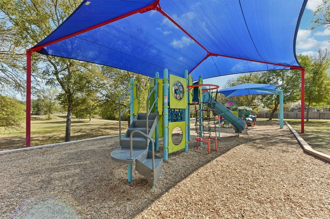 Photo of 412 Settlers Valley DR