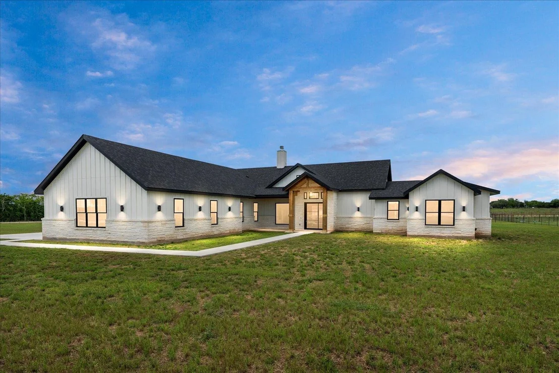 Photo of 1754 County Road 146 RD