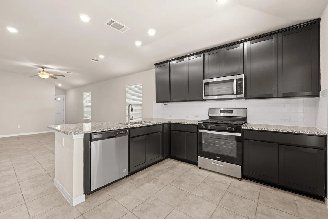 Photo of 200 Longmount CV