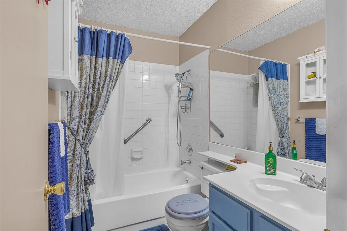 Photo of 1701 Laurel PATH