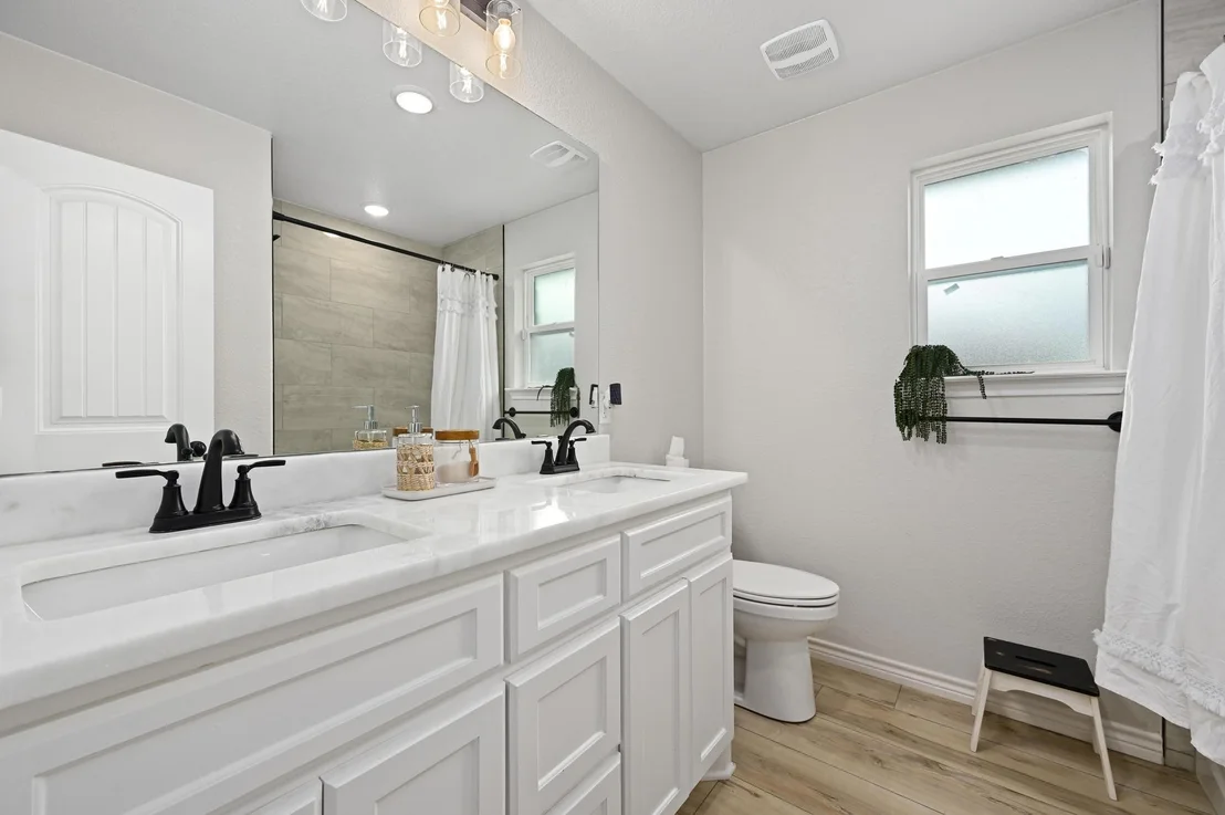 Photo of 16240 Toby CT