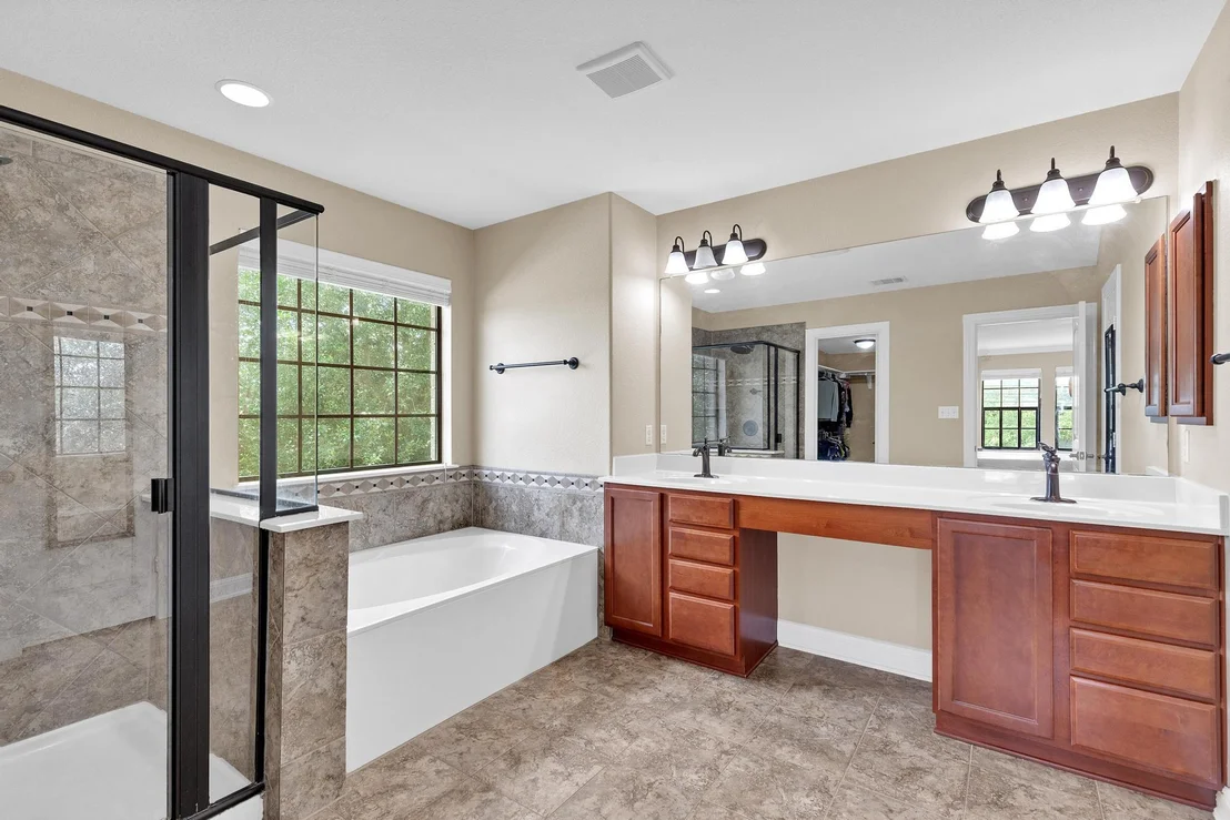 Photo of 301 Wye Oak ST