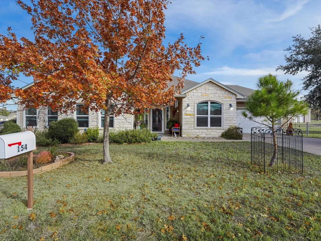 Photo of 154 W Pine DR