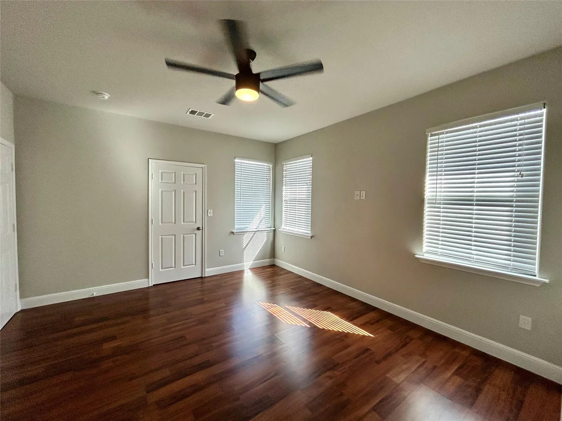 Photo of 3805 E Us-290 Highway E