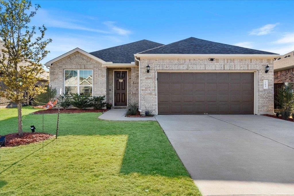 Photo of 185 Slenderleaf DR