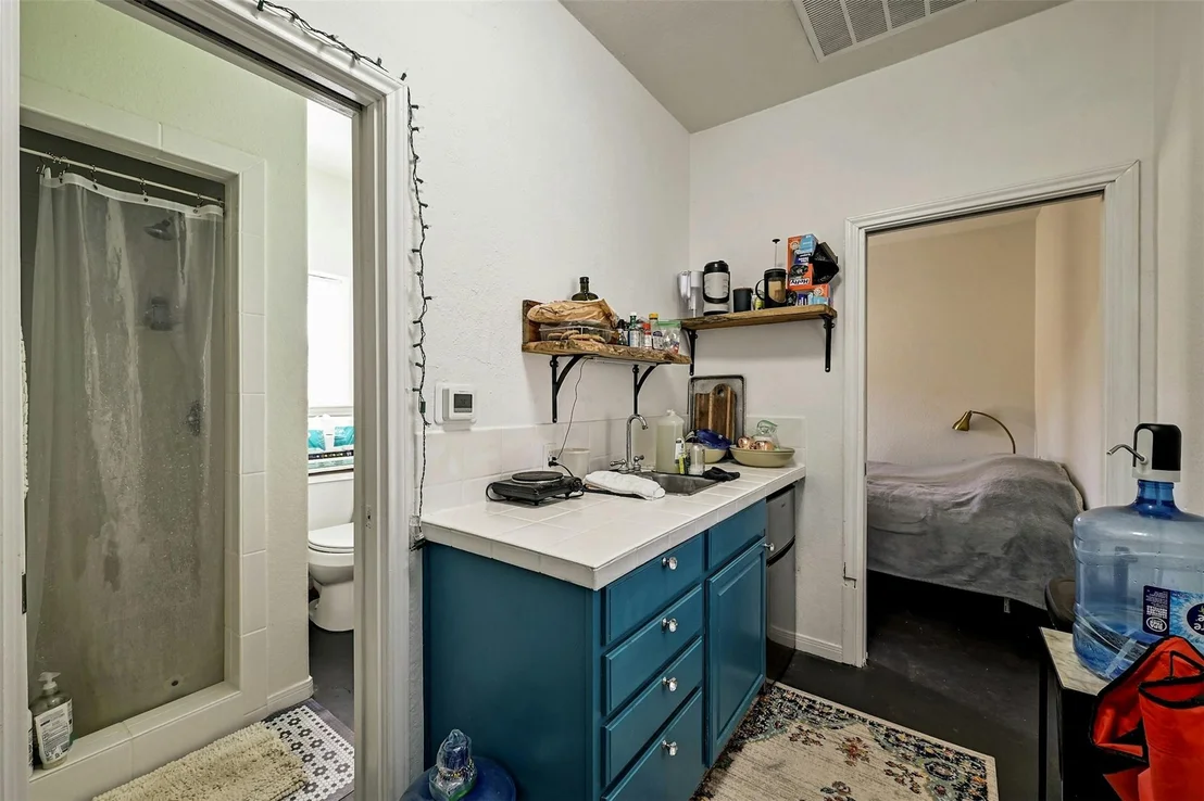 Photo of 915 County Road 404