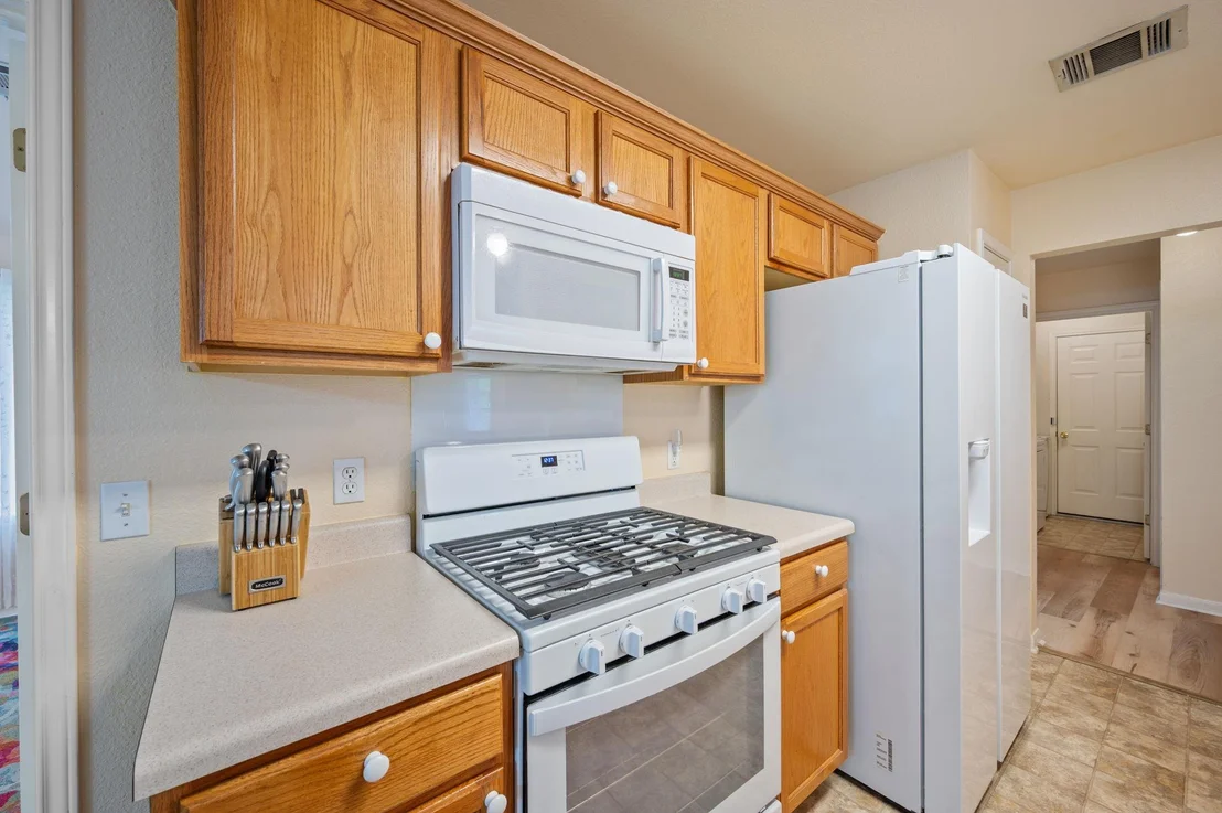 Photo of 450 Zebra DR