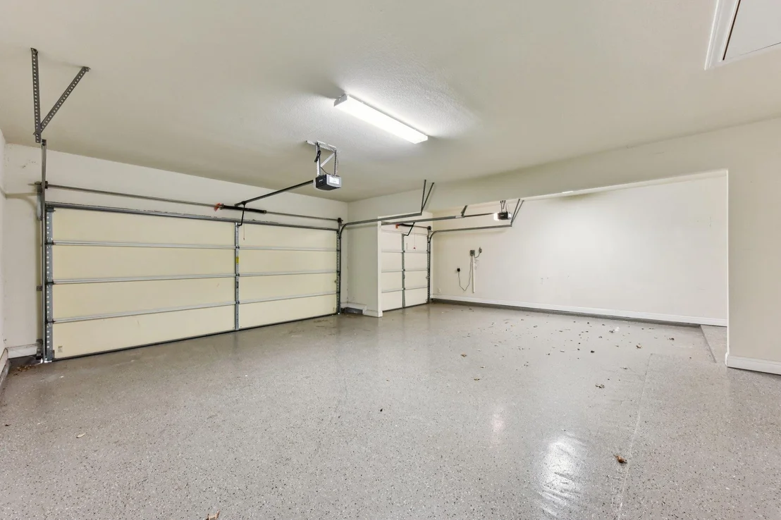 Photo of 114 Magona TRL