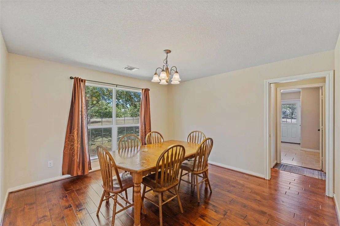 Photo of 770 Green Acres