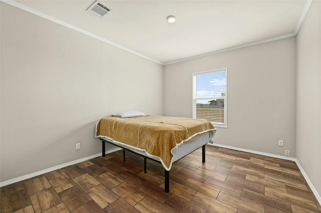 Photo of 128 Dockal DR