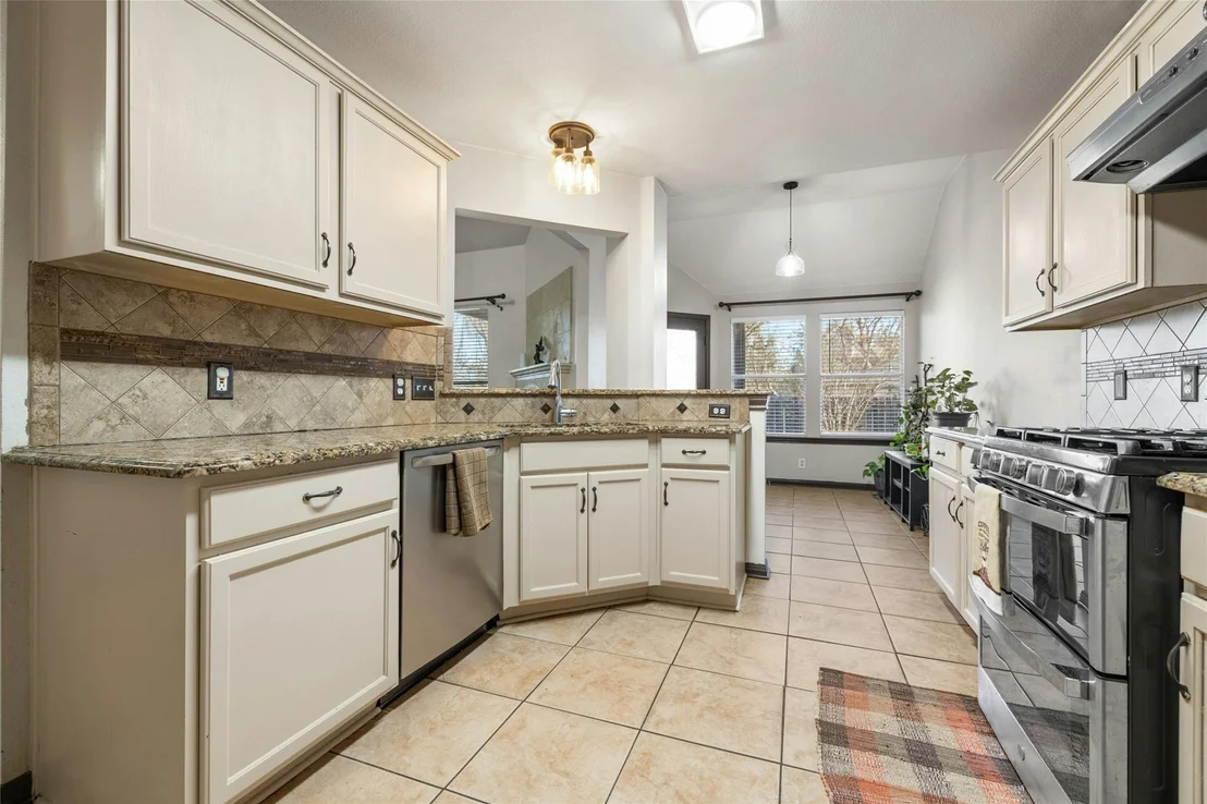 Photo of 100 Hickory Tree DR